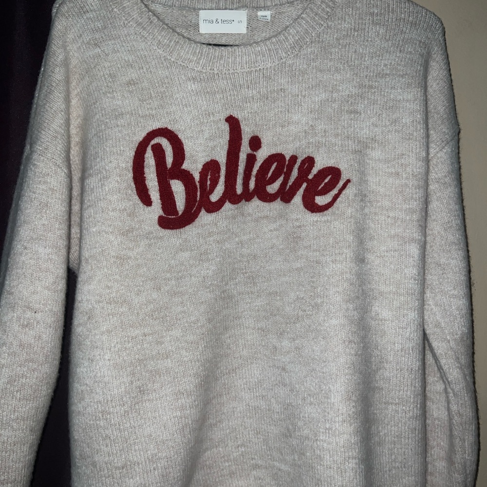 Mia & Tess Crewneck Sweater in Light Gray with Red 'Believe' Script